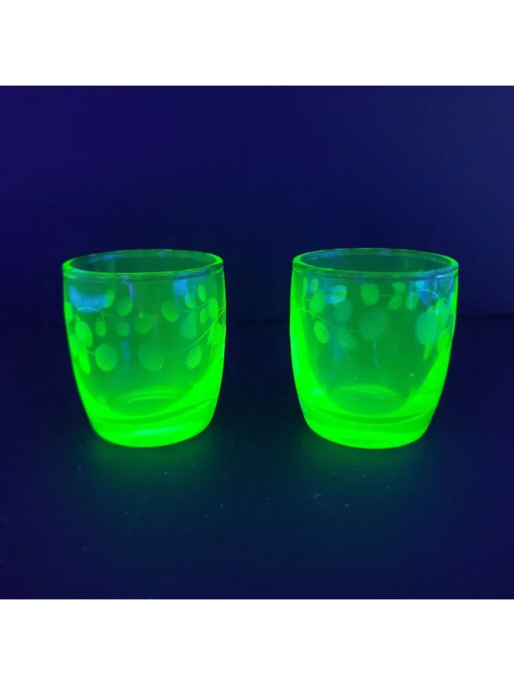 2 Vintage Uranium Vaseline Glass Shot Glasses Wheel Cut Etched Floral Glows 2